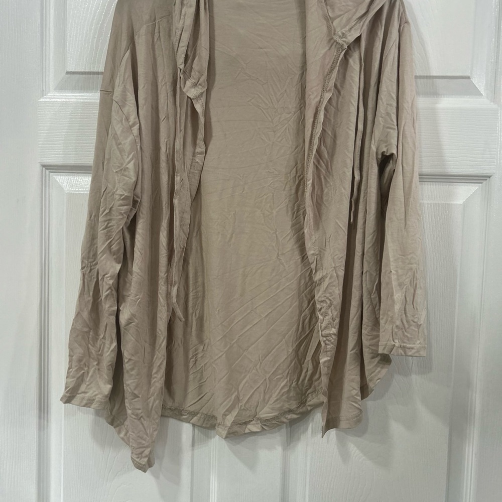 Women's Tan hooded sweater